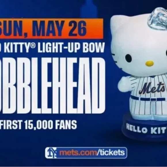 Hello Kitty New York Mets collab 5/26/24 RARE NOT AVAIL @STORES HELLO KITTY NIB - Picture 7 of 7